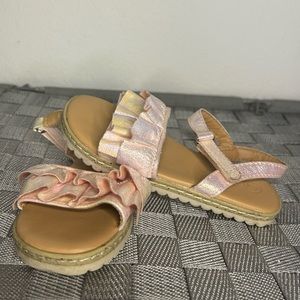 Girls sandals